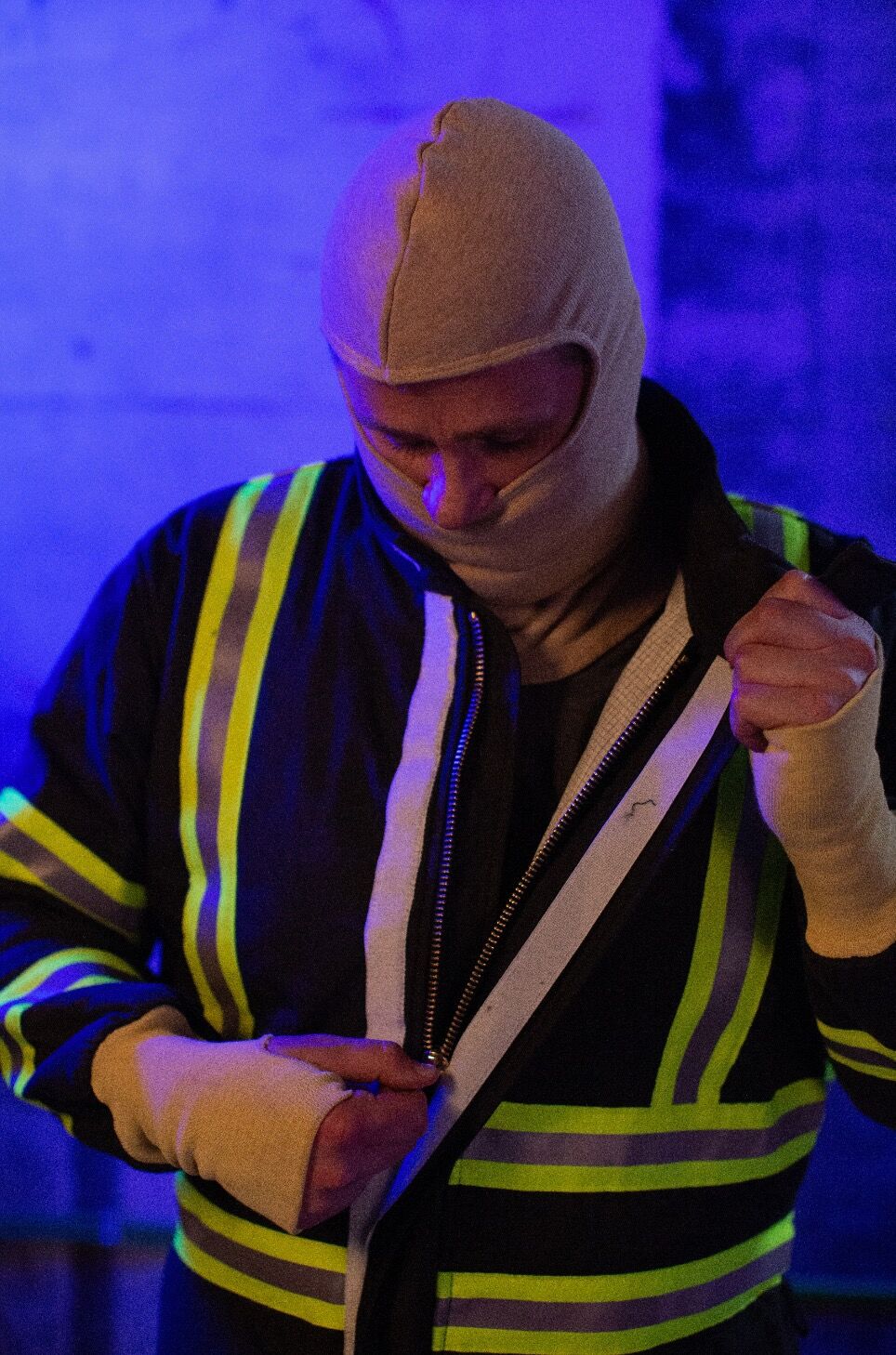 GES8 Gas Extraction Suit Kits LifestyleImage