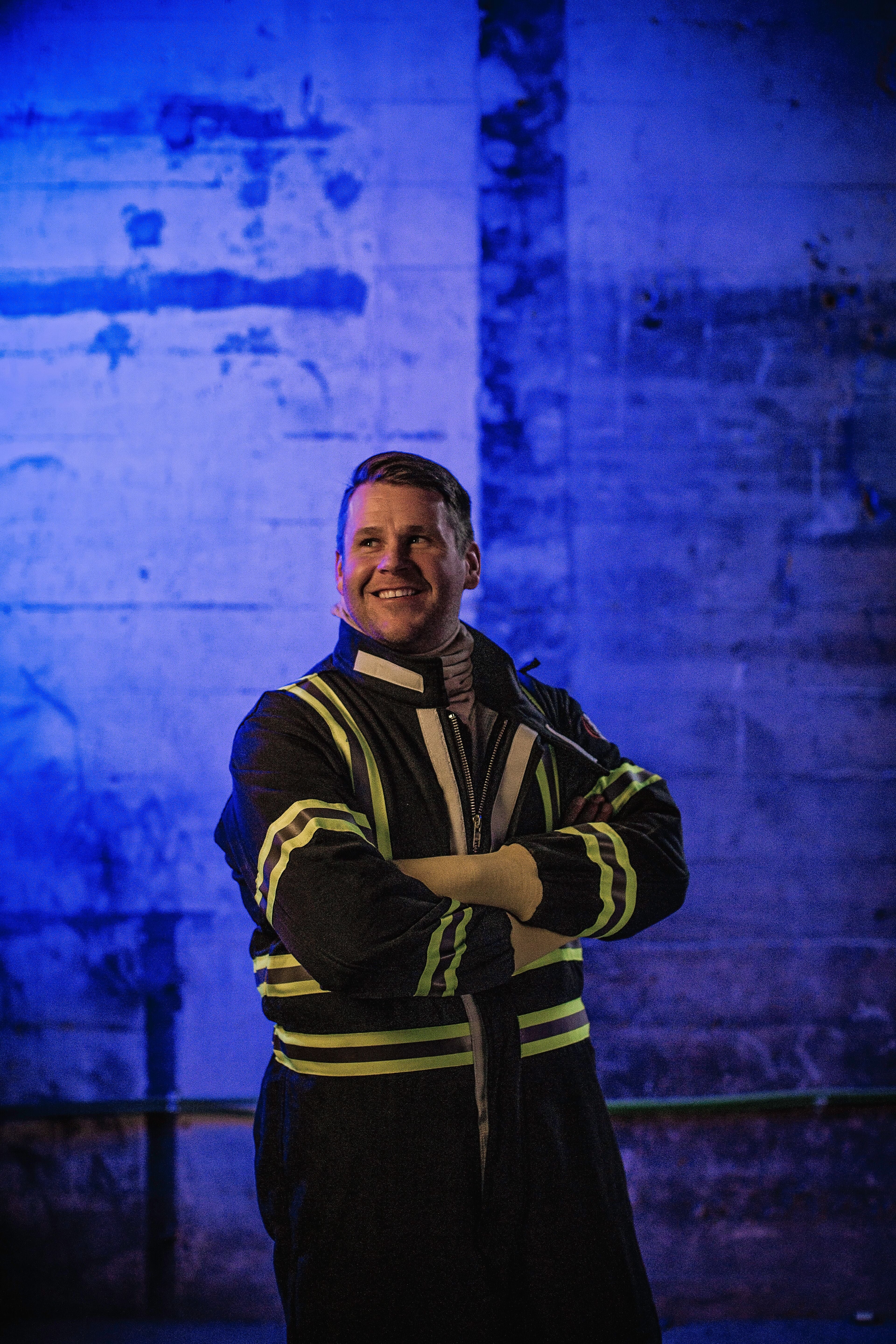 GES8 Gas Extraction Suit Sets w/ Escape Strap LifestyleImage